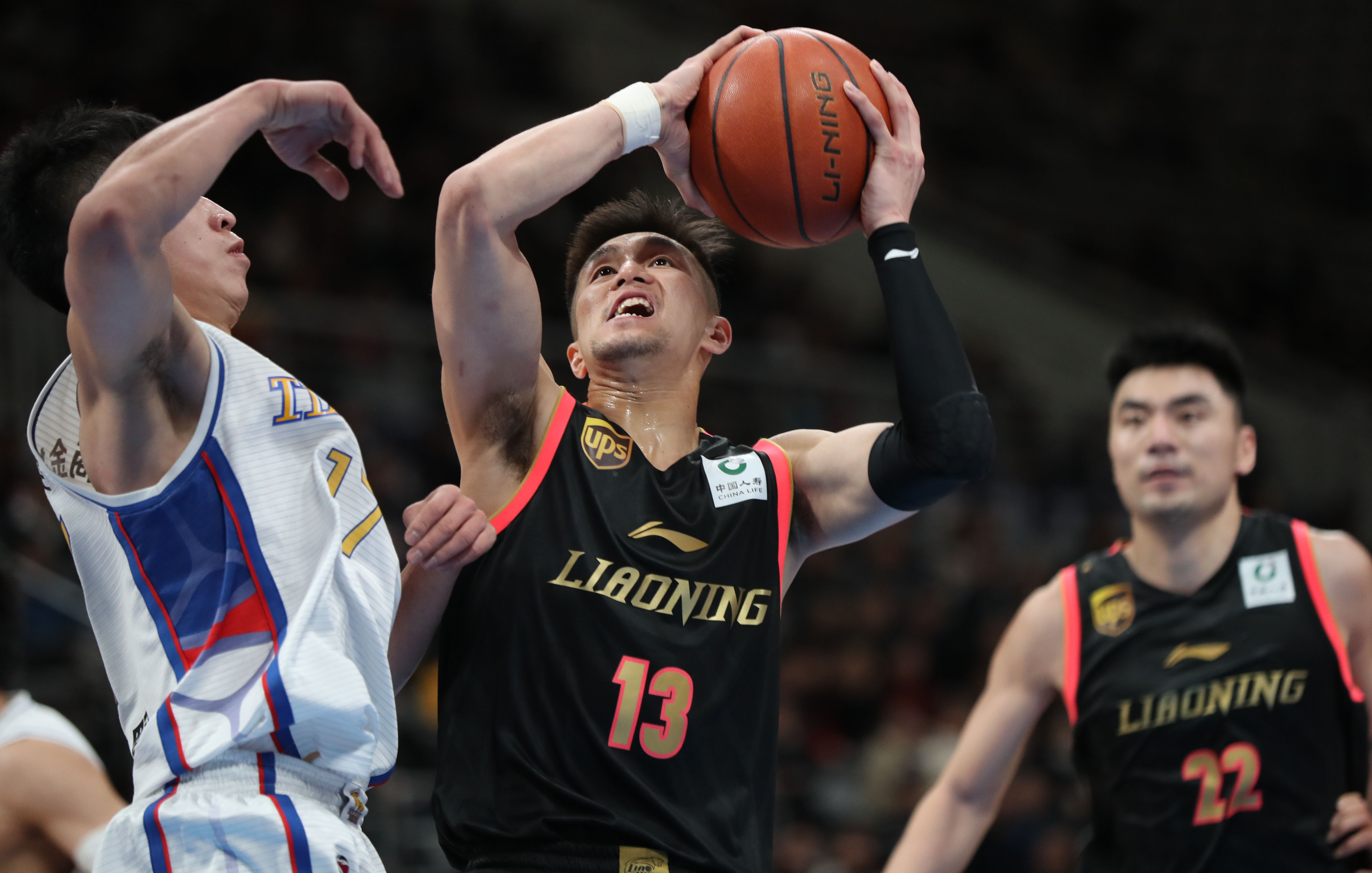 《王者荣耀》苍首款史诗皮肤“狼魂孤将”演示公开！